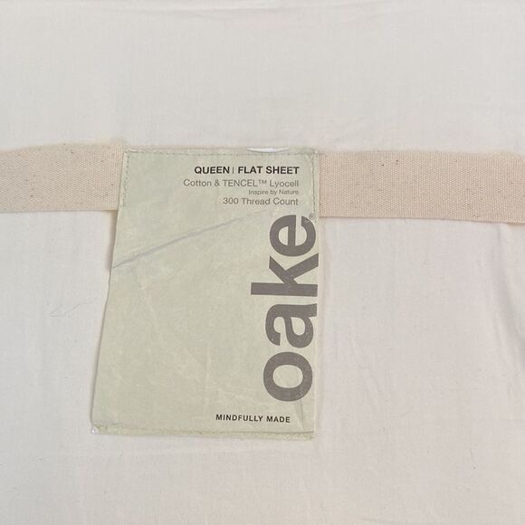 OAKE 300 THREAD COUNT QUEEN SIZE FLAT SHEET - Picture 1 of 3